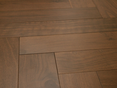 Provence III WALNUT PIERLAS HERRINGBONE
