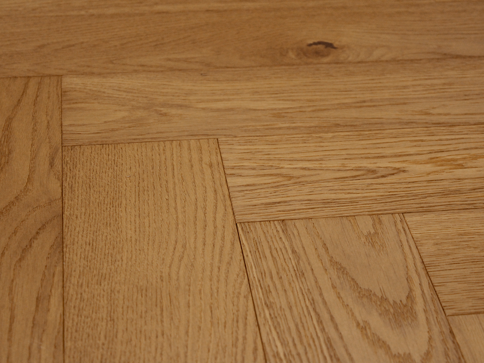 Provence III EUROPEAN OAK TARTONNE HERRINGBONE