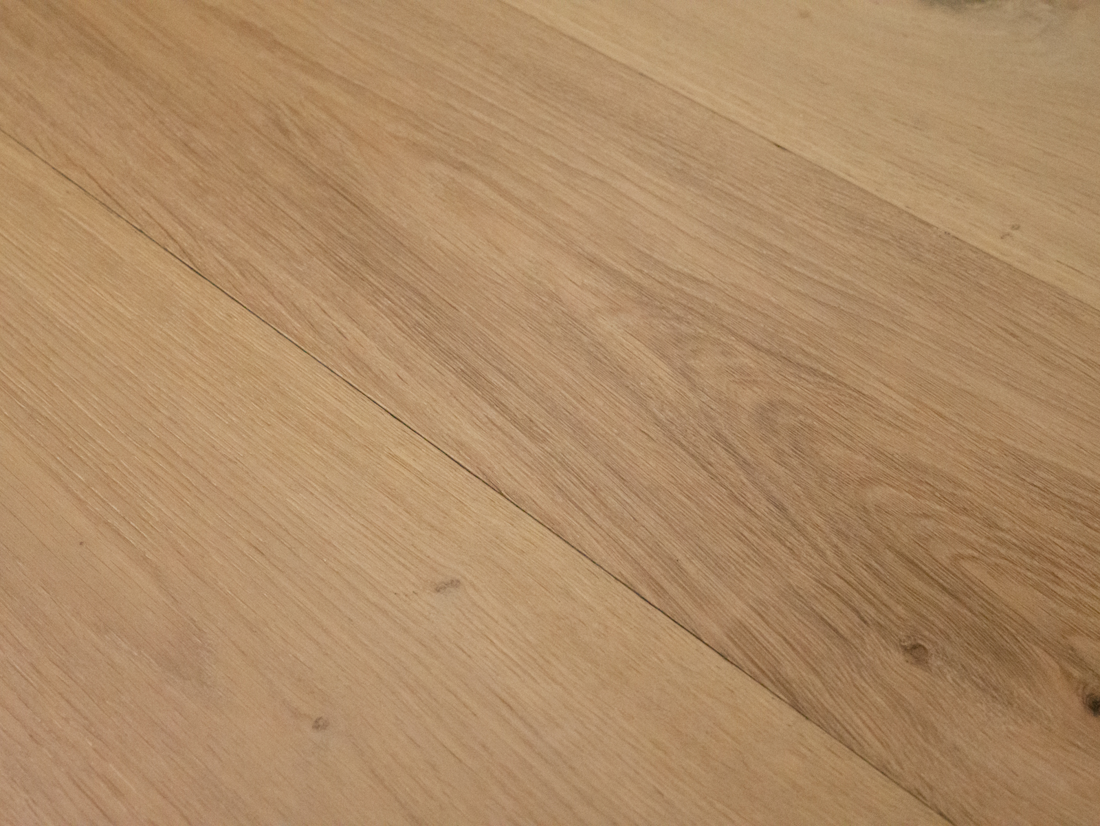 Avalon EUROPEAN OAK TRISTAN