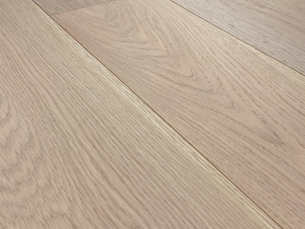 Modern White Oak Engineered Hardwood Flooring Virtually Knot free